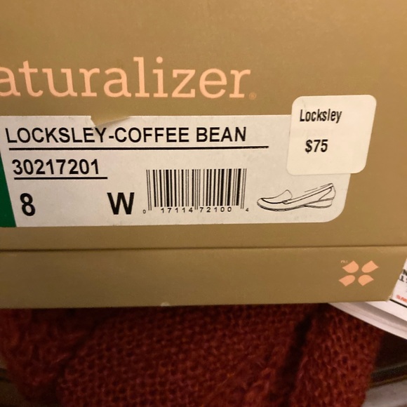 EUC Naturalizer IOB casual loafers/flats. Brown leather uppers - Picture 6 of 8